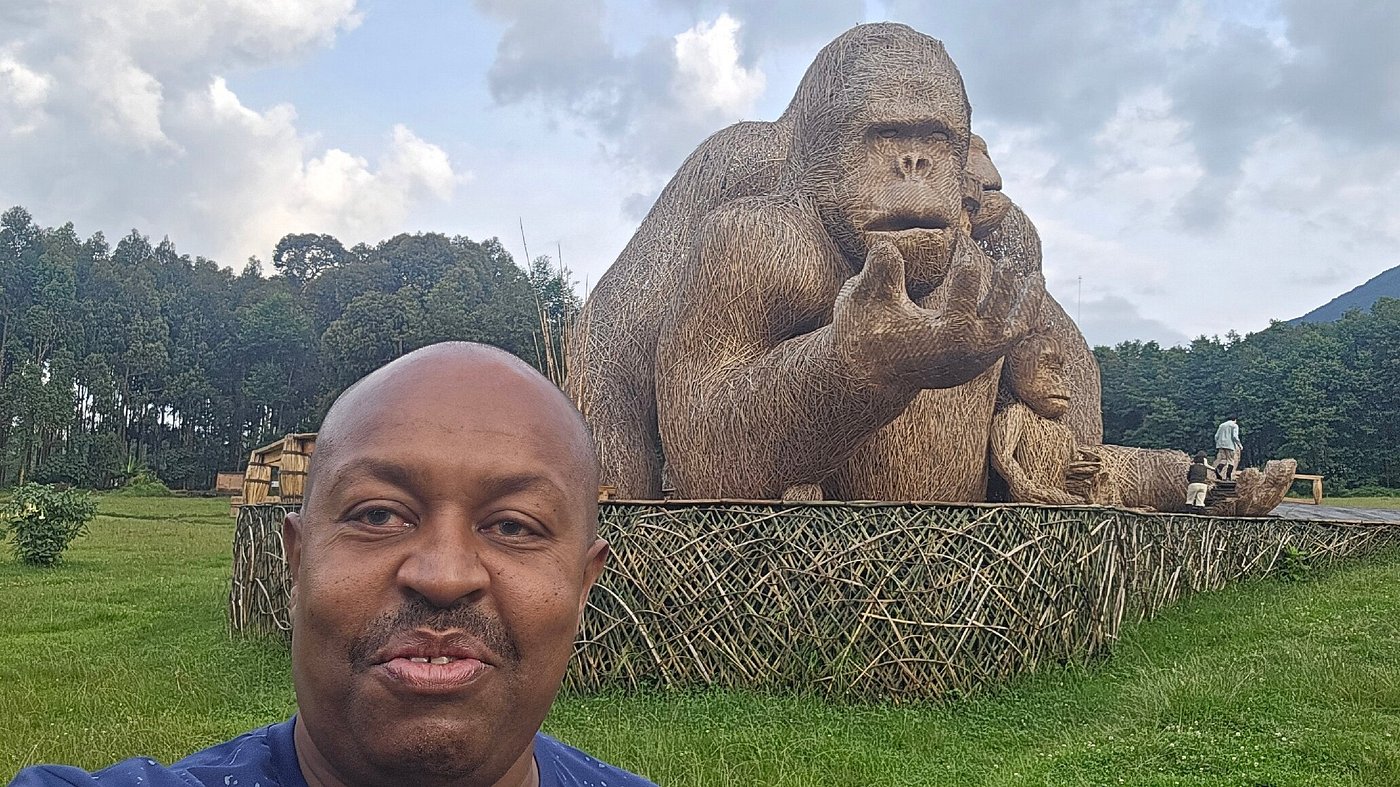 volcanoes national park rwanda